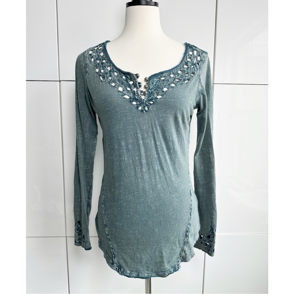 Free People As Seen On Vampire Diaries Luna Top Blue Size Small Eyelet Boho - Picture 3 of 11